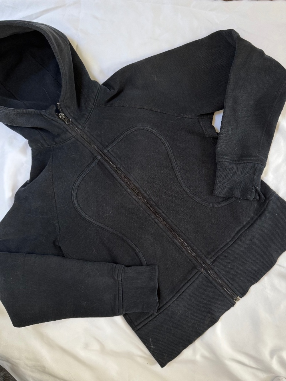 Lululemon Scuba full-zip hoodie